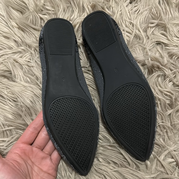 Like New-Knit Pointed Toe Ballet Flat Style-Gray/Black Print - Picture 11 of 14